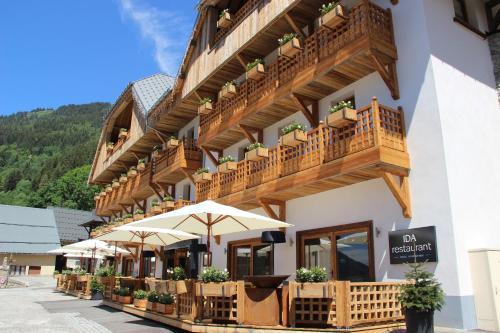 Hotel Le V De Vaujany - How To Book Your Stay