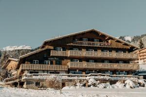 Hotel Les Roches Fleuries - About Staying Here