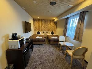 HOTEL LiVEMAX Kyoto Gojo - Nearby Attractions