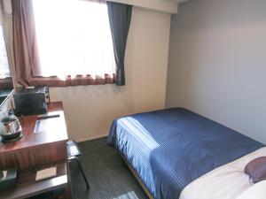 HOTEL LiVEMAX Tokyo Ayase-Ekimae - Booking and Policies