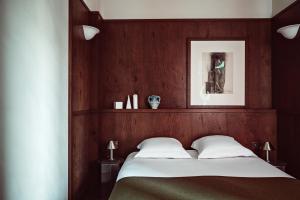 Hotel of the Academies and the Arts - About Staying Here