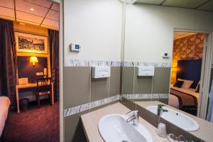 Hotel of the Three Stations - Room Types and Pricing