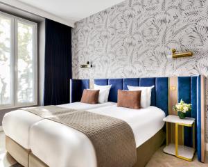 Hotel Opera Opal - Transportation Options Available