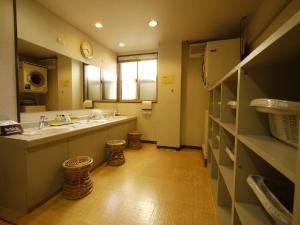 Hotel Route-Inn Kamisuwa - Location and Nearby Attractions