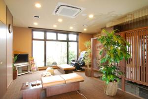 Hotel Route-Inn Shiojiri - Guest Reviews and Ratings