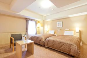 Hotel Sunroute Sapporo - Transportation and Accessibility