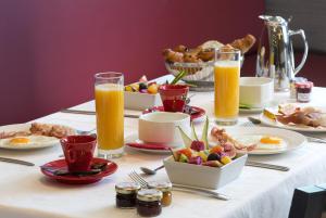 Hotel The Mediterranean - Accessibility and Policies