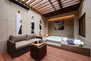 Hōtelban Rinjiheian - Booking and Policies