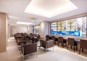 Ibis Budget Osaka Umeda - Dining Options