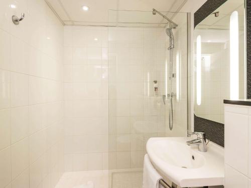 Ibis Paris Vaugirard Porte De Versailles - Delightful Dining Options