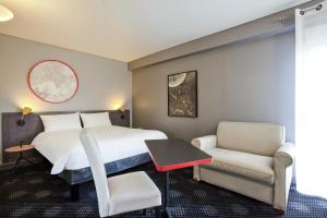 Ibis Styles Paris Mairie De Montreuil - Nearby Attractions