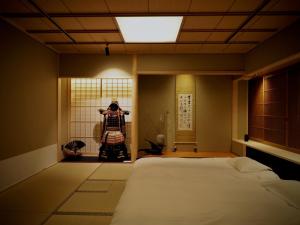 Ishibekoji Muan Review - Dining Options Available