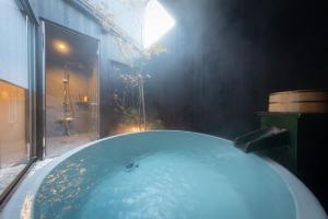 Kiraku Kyoto Honmachi - Location and Accessibility