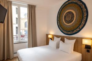 Korner Opera - Check-in and Check-out