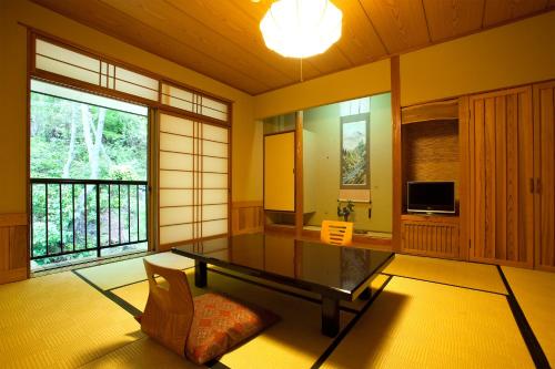 Kurokawa Onsen Oku No Yu - Nearby Attractions