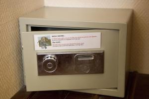 Kyriad Hotel XIII Italy Gobelins - How To Book Your Stay