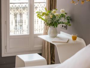 Legend Hotel Paris - How To Book Your Stay