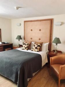 Lensfield Hotel - Room Types and Amenities