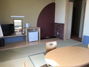 Little White Flower Hotel - Room Accommodations