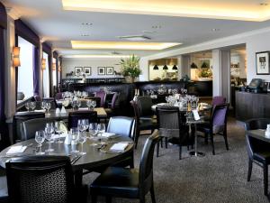 Macdonald Berystede Hotel & Spa - Dining Options at Acanthus
