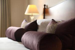 Macdonald Compleat Angler - Accessibility and Transportation