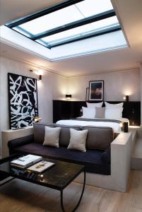 Maison ELLE Paris - Dining Options and Breakfast