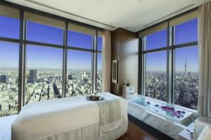Mandarin Oriental, Tokyo - Diverse Dining Options