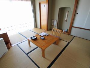 Manseiro - Dining and Amenities
