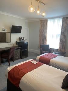Marsham Court Hotel - Location and Accessibility