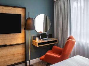 Mercure Birmingham West Hotel - Room Types and Features