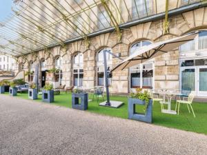 Mercure Lyon Centre Château Perrache - Delightful Dining Experiences