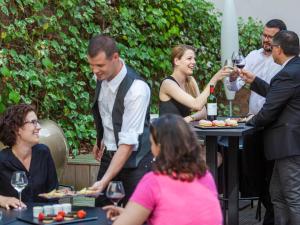 Mercure Paris Massy TGV Station - Room Types and Features