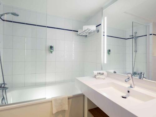 Mercure Rouen Centre Cathedral - Parking and Accessibility