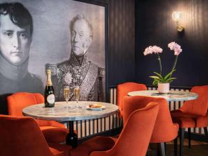 Mercure Versailles Paris West - Accessibility and Transportation