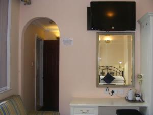Mermaid Suite Hotel - Amenities and Services Offered