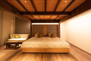 Mitsuno Opelju Three - Old Mitsu Thick Truth Hotel CHUPKI - - Enjoying Amenities and Facilities