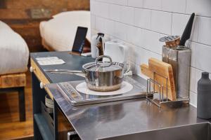 Mizuka Imaizumi 1 - Unmanned Hotel - - Nearby Attractions and Accessibility