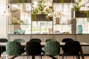Motel One Paris-Porte Dorée - About Staying Here