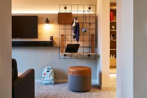 Moxy Chester - Room Features