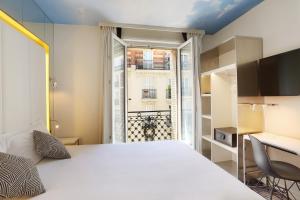 New Eiffel Hotel - Nearby Attractions