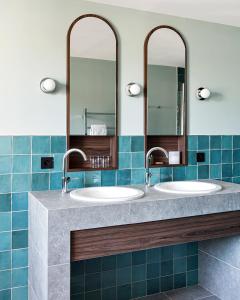 New Hotel The Quay - Old Port - About Staying Here