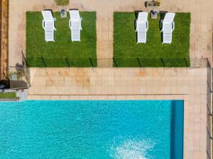 Noemys Toulon La Valette - Hotel Restaurant With Swimming Pool - Onsite Dining and Breakfast Options