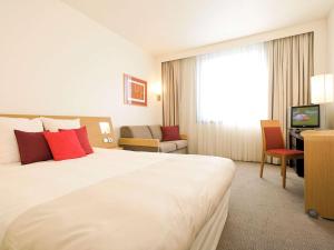 Novotel Grenoble Centre - Facilities and Services