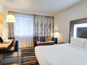 Novotel London Tower Bridge - Dining Choices