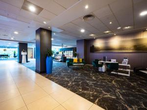 Novotel London West - Location Benefits