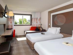 Novotel Nantes Carquefou - Family-Friendly Facilities