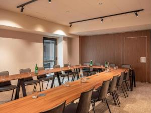 Novotel Orléans Centre Gare - Dining Options and Services