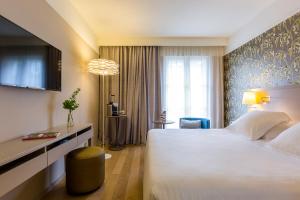 Oceania Hotel De France Nantes - Dining and Breakfast Options