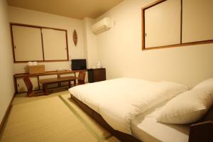 Okubo Hotel Hawaii - Staff and Service Quality