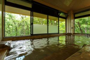 Okutamaji - Room Options and Features